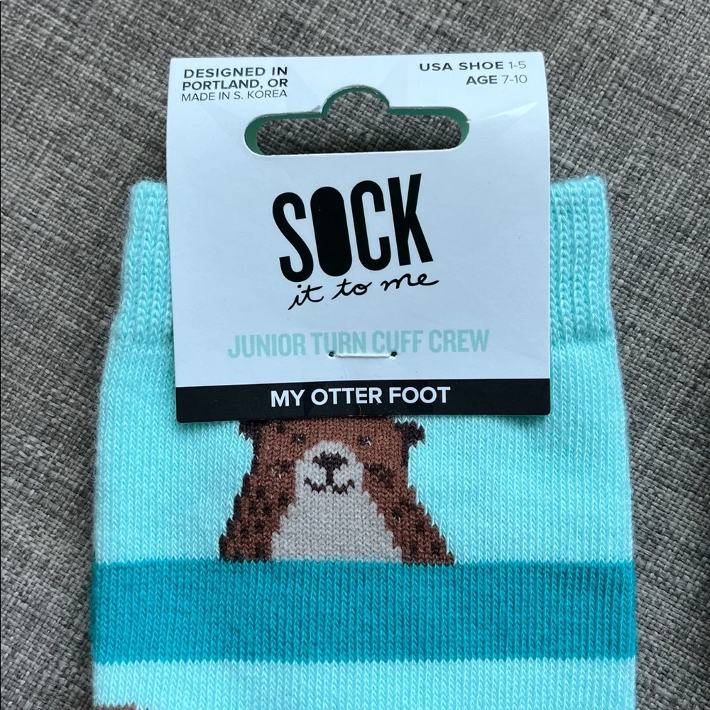 2 Pair Sock It to Me Otter Turn Cuff Crew Socks NWT